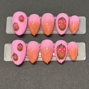 Chocolate Strawberry Nail Set